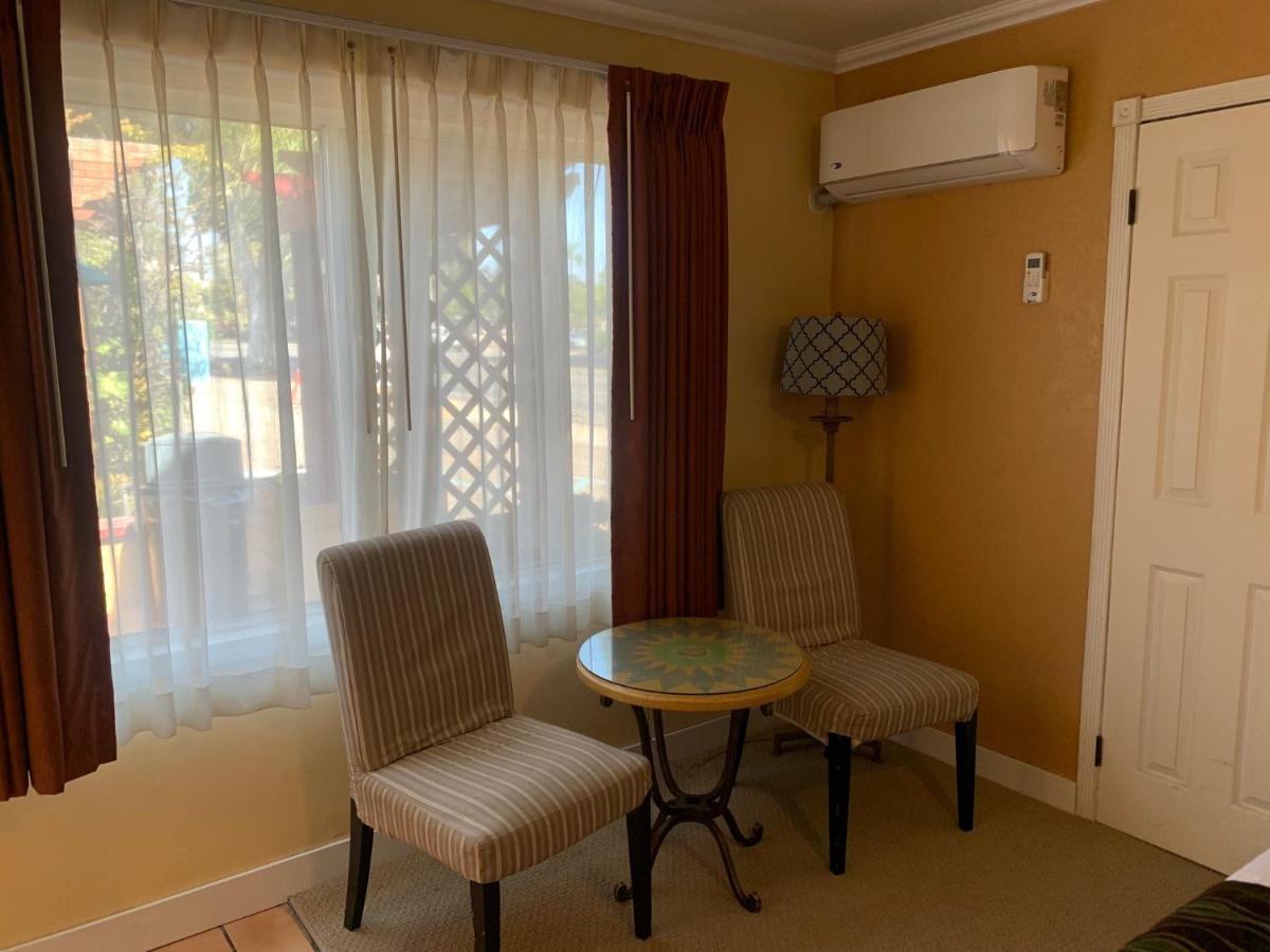Oasis Inn And Suites Santa Barbara Eksteriør billede