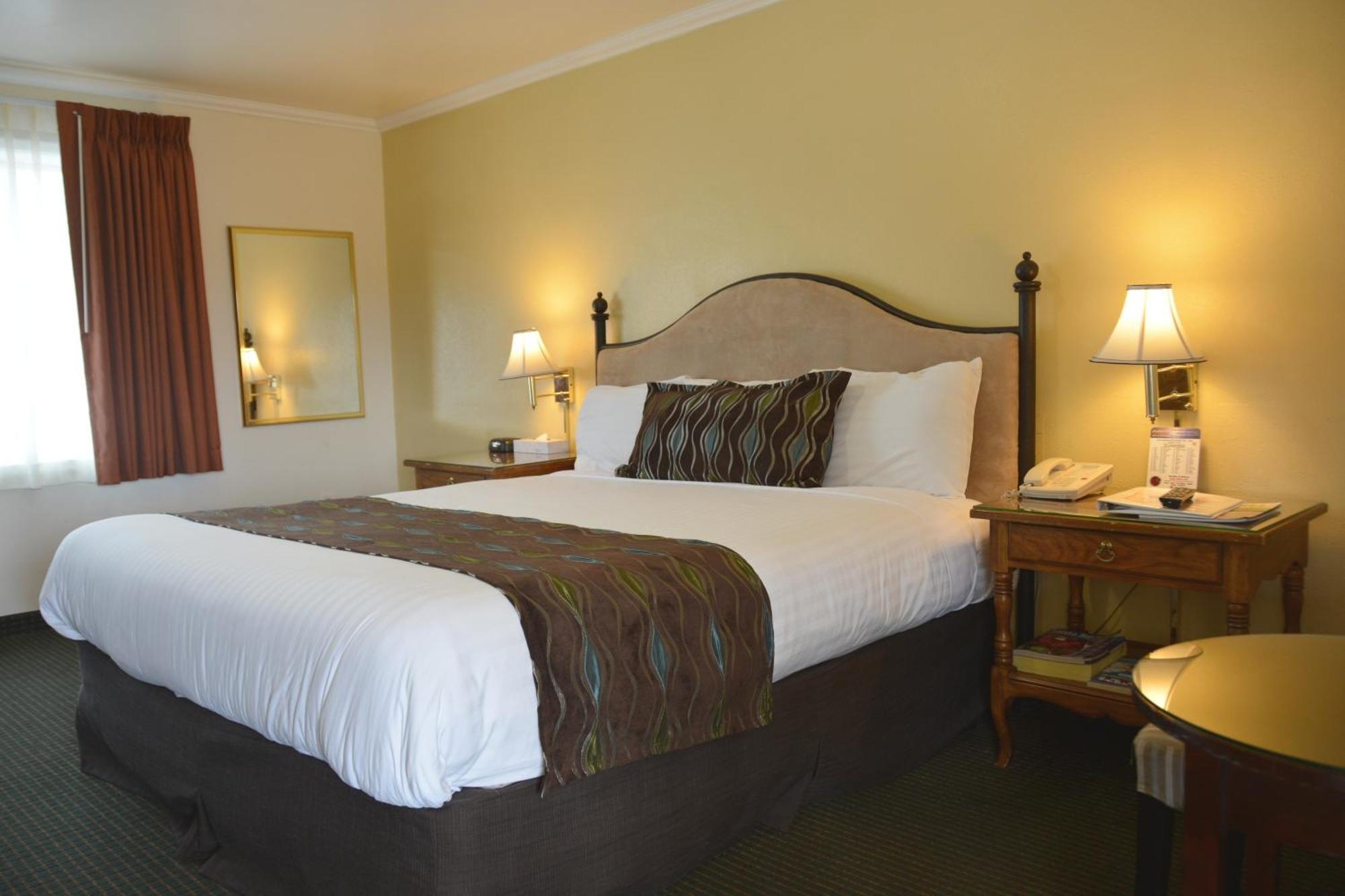 Oasis Inn And Suites Santa Barbara Værelse billede