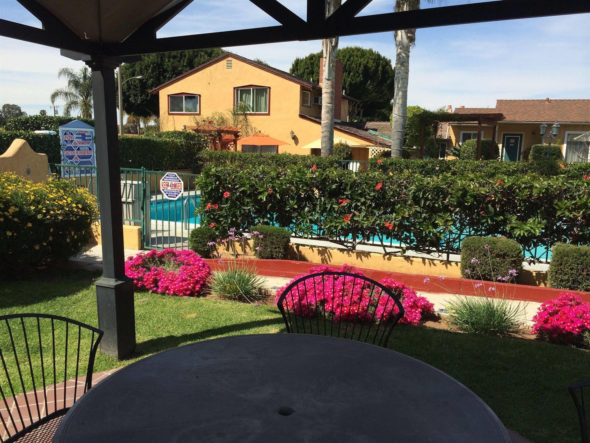 Oasis Inn And Suites Santa Barbara Eksteriør billede